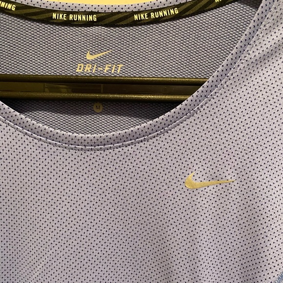 Nike Dri-fit top - Picture 2 of 2